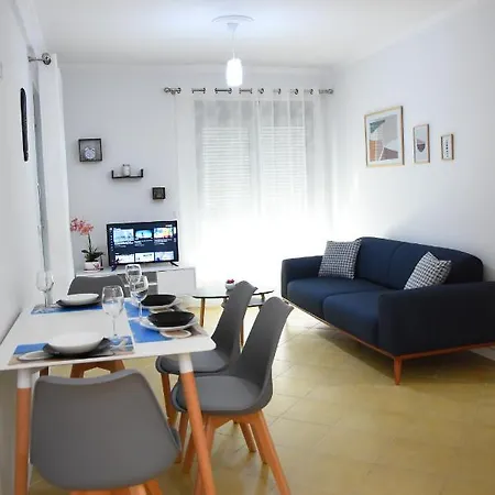 Click - Apartamento *