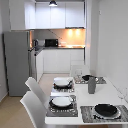 Apartamento Click - Tirana