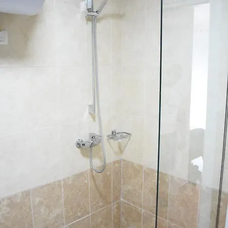 Apartamento Click - *