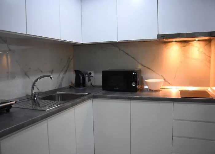 Click - Apartamento *