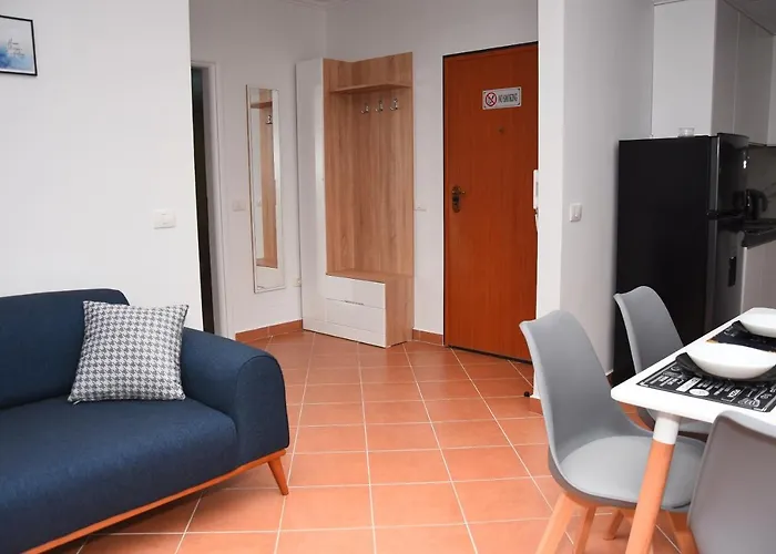 Click - Apartamento *