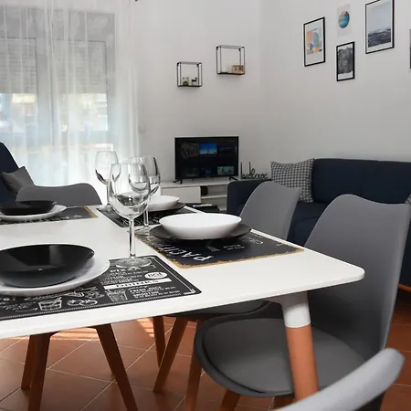 Click - * تيرانا